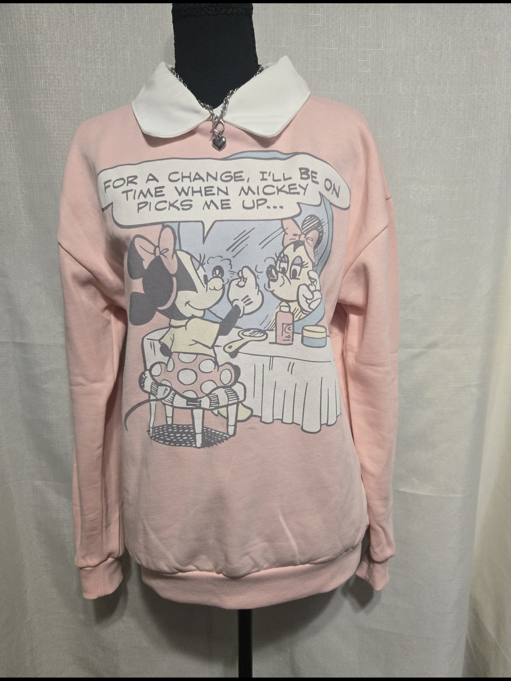 Cakeworthy x Disney Minnie Comic Collared Crewneck Size Small